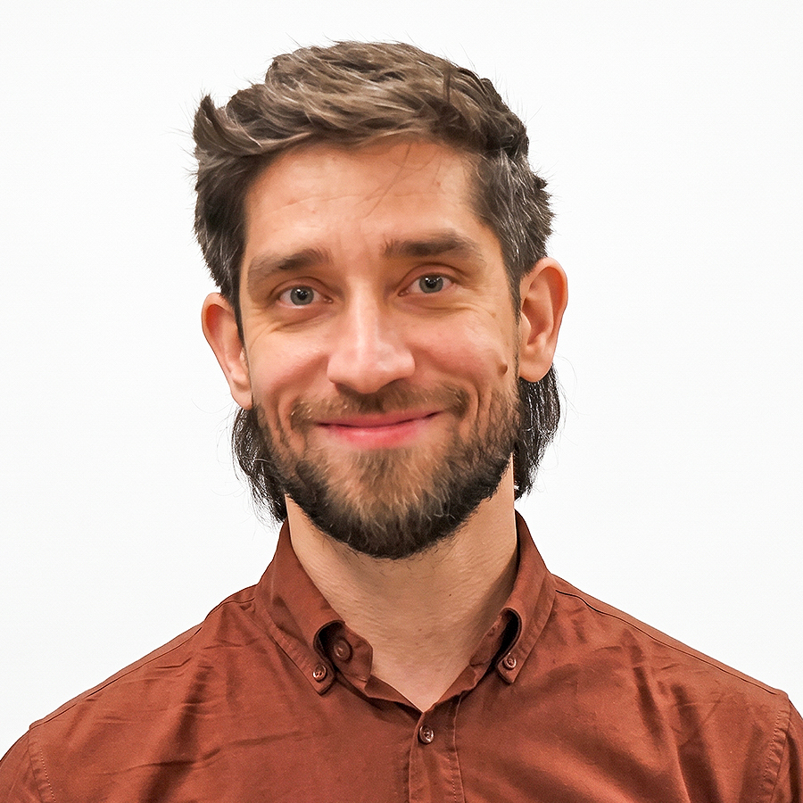 Zsolt Szalay - Freelance Researcher